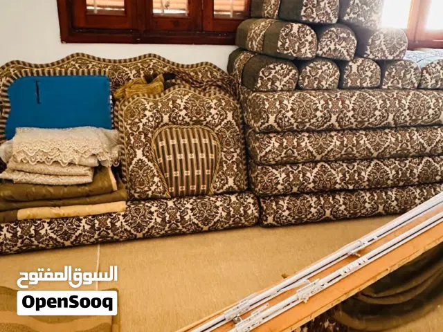 جلسة الله يبارك للبيع مكانها سوق الجمعة