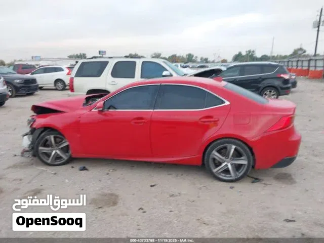 لكزس 2019 IS300 - فتحة سقف