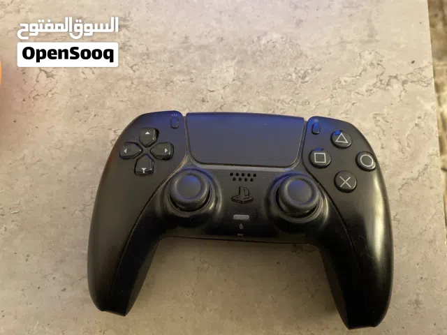 يد بلايستيشن 5 مستعملة