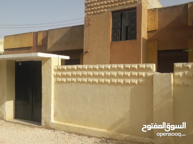 300 m2 More than 6 bedrooms Villa for Sale in Benghazi Beloun