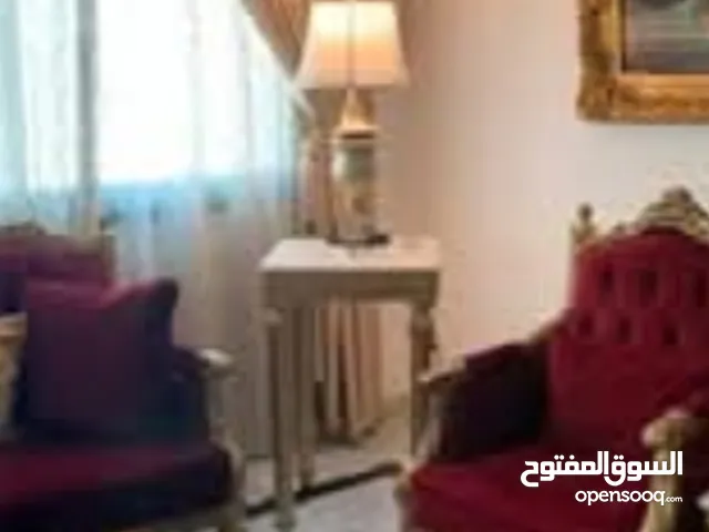 2 مصباح طاولة بحالة ممتازة