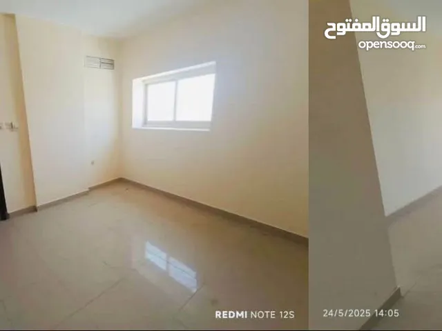 غرفه وصاله منطقة الكرامه قريب للكورنيش السعر 27 الف تامين شيك بدون تاريخ بلكونة تكييف مركزي