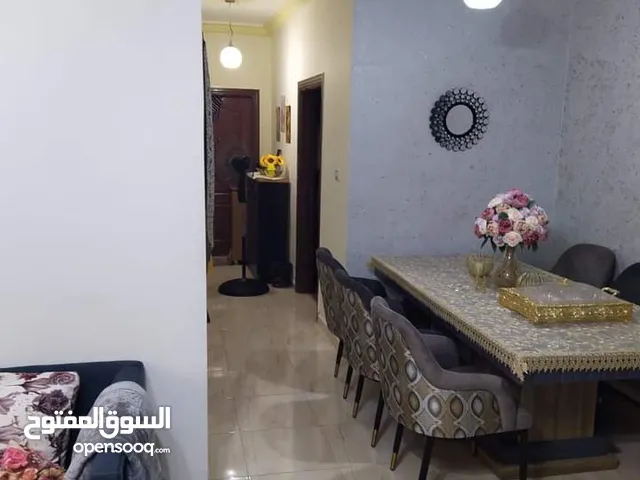 175 m2 3 Bedrooms Apartments for Sale in Salt Al Salalem