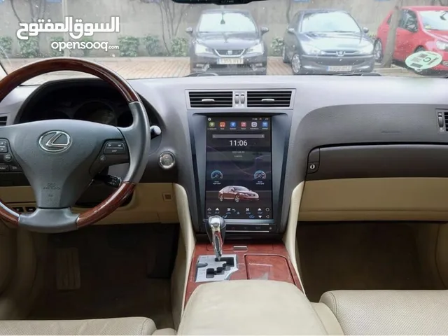 شاشة لكزس 2006