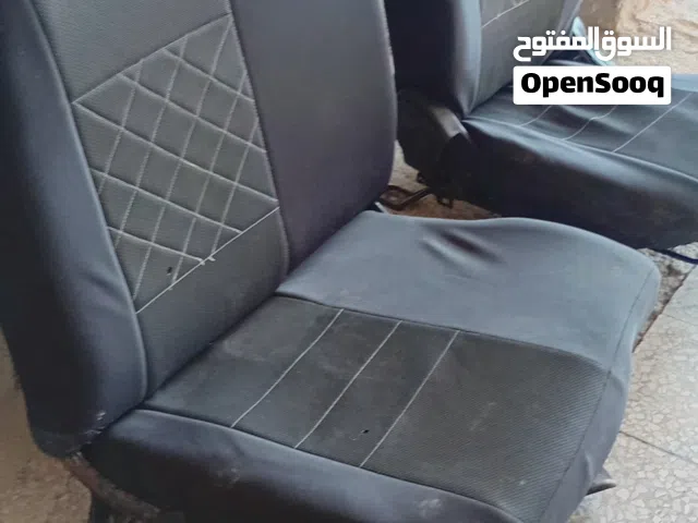 كراسي ميتسوبيشي L200  2007