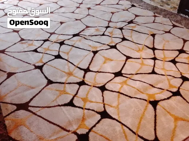 طقم سجاد مستعمل بحال الوكاله طول4 متر للبيع