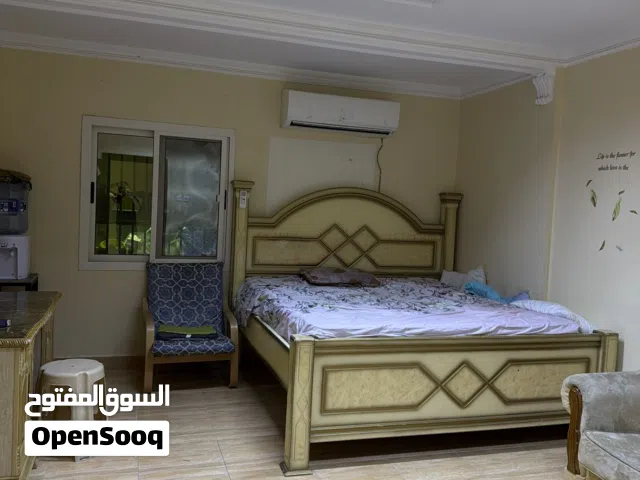 Neat and clean room. Very big room
