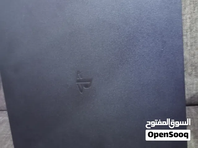 بلايستيشن 4شبه جديد  سلم  مستعمل بس اسبوع