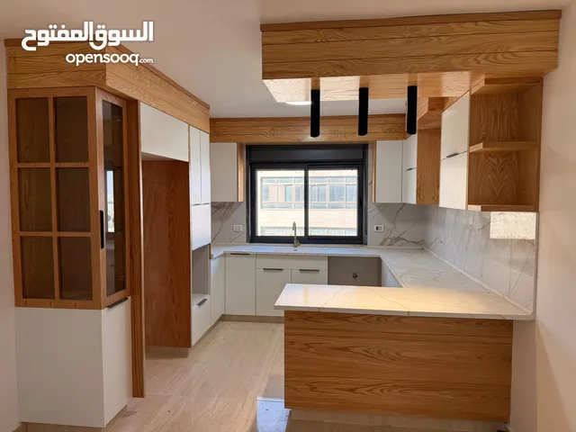 -شقق بمساحة 113-117م -تشطيب كامل مع مطبخ -بناء حديثا الدفع كاش تقسيط(دفعه 30٪وأقساط لمده 40 شهر)