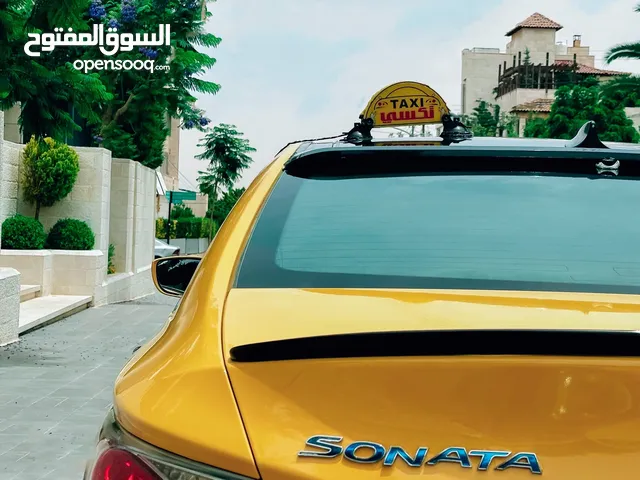 تكسي اصفر للبيع