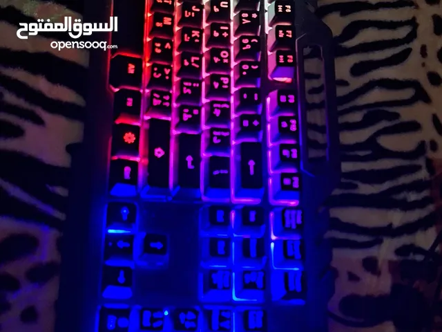 Gaming keyboard + mouse