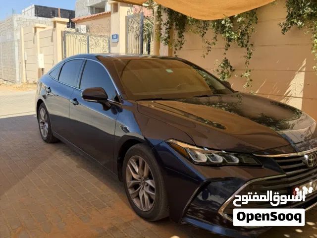 2019 تويوتا افالون SE