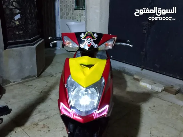 دراجه للبيع سكنس فحل نضيفه مثل ما موضح ب الصور ما مفتوحه ولا مبدل بيهه شي على البلاد نهضه ومعدل