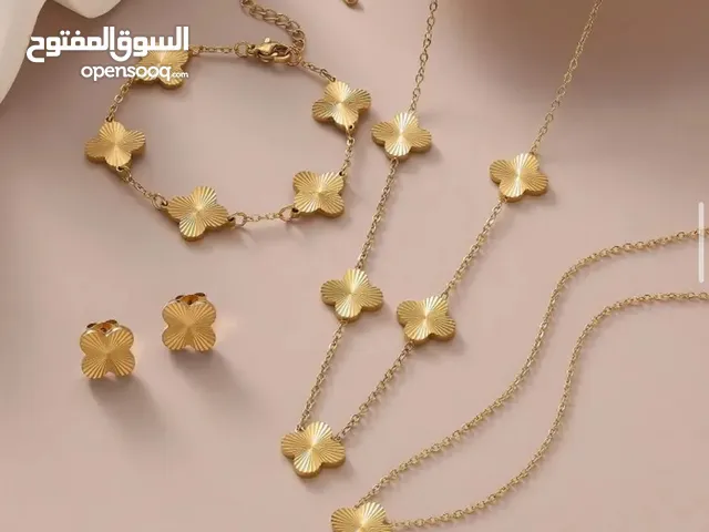 اكسسوارات مصنوعةمن الستانليس ستيل مطلي ذهب عيار18مستوردةمن كنداخاليه من الموادالتي تسبب تحسس البشره