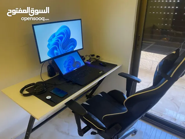 مكتب جيمنج مزود ب اضاءة RGB ملونه مع ريموت تحكم بسعر 38دينار شامل التوصيل العرض لفتره محدودة