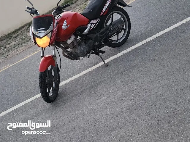 Honda CBR500R 2014 in Al Sharqiya