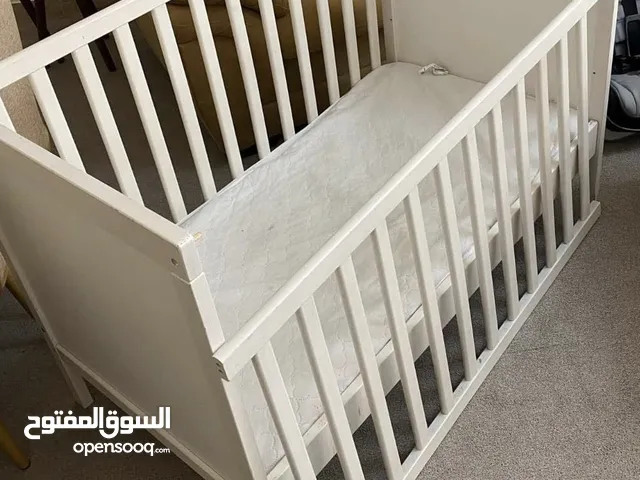 تخت أطفال من ايكيا