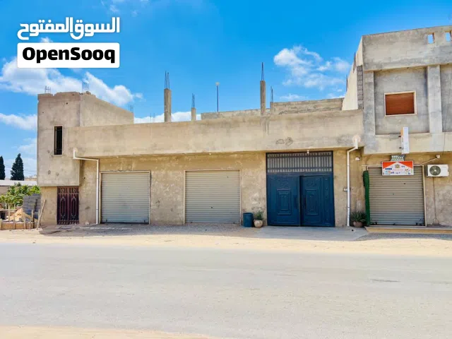منزل عل الطريق الرئيسى بمنطقه مشروع الهضبه