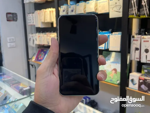 Apple iPhone 11 128 GB in Amman