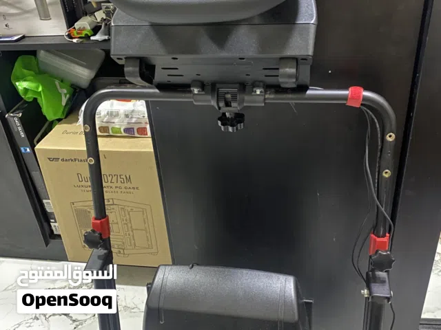 Logitech G923 ( wheels and Pedals ) Stand included