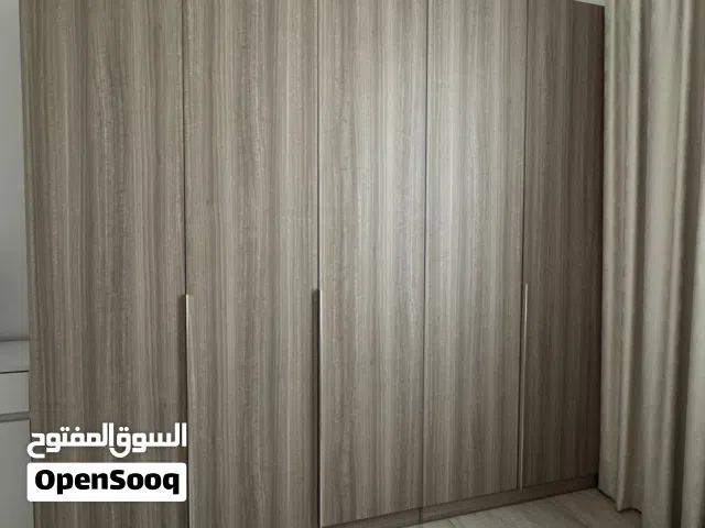 كبت او خزان ملابس wardrobe