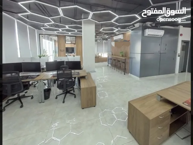 مكاتب بديكورات مميزة للإيجار بمساحات 160م2، 100م2، 60م2/السابع/شارع عبدالله غوشة