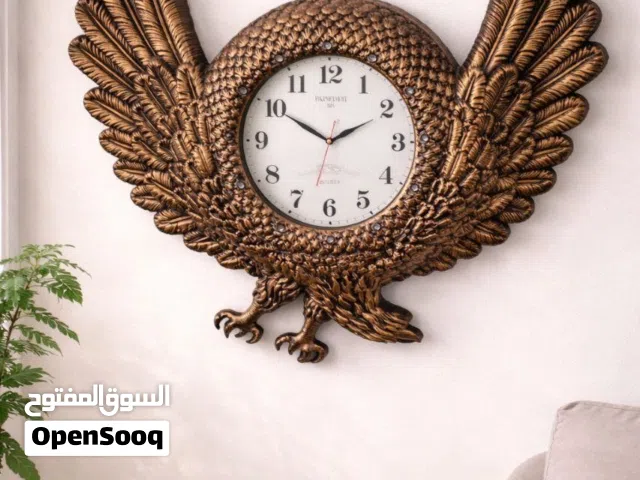 ساعة شكل نسر