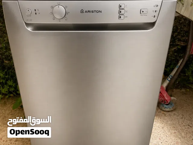 جلايه للبيع يوجد فيها خراب