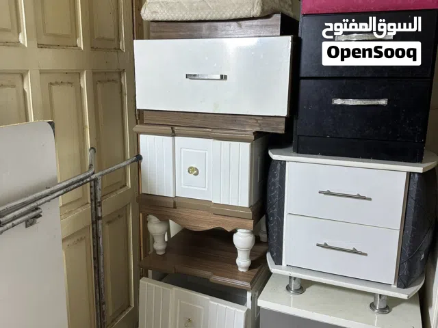 خردوات وثلاجة وسرير نفر قطعتين
