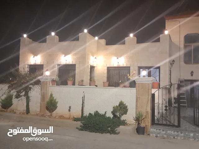 250 m2 3 Bedrooms Villa for Sale in Zarqa Al-Kamsha