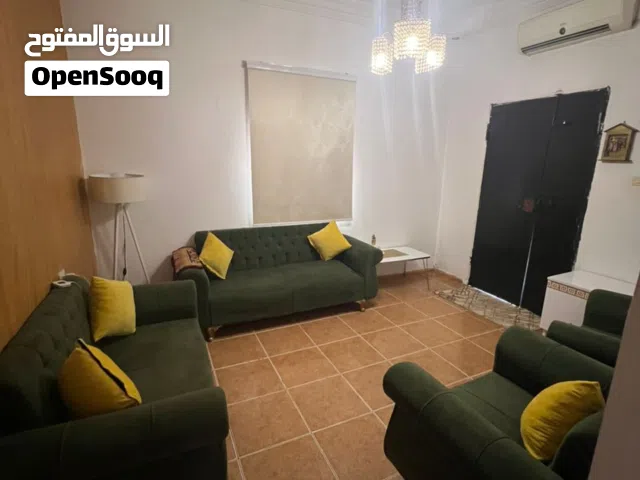 منزل صغير للبيع بعد عمارات الخلاطات وخلف مقسم الشتيوي