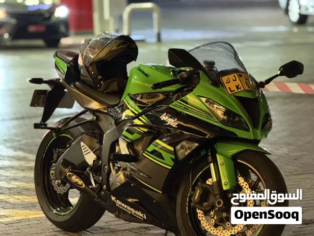 كاواساكي ZX6R