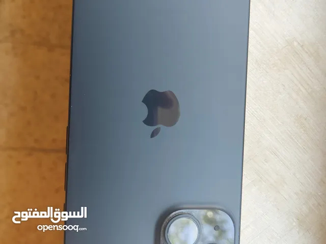 ايفون 15--- 128 جيجا---- بطارية 100% ----مع ايربودز