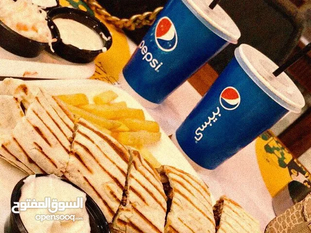 أكلات رائع عند مطعم الذيذ مكونات طبيعية وجيداا