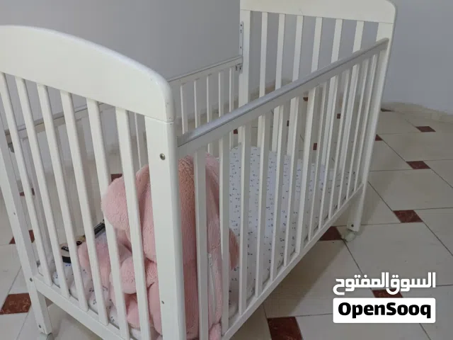 سرير اطفال