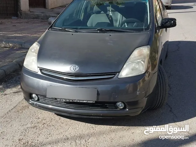 Used Toyota Prius in Amman