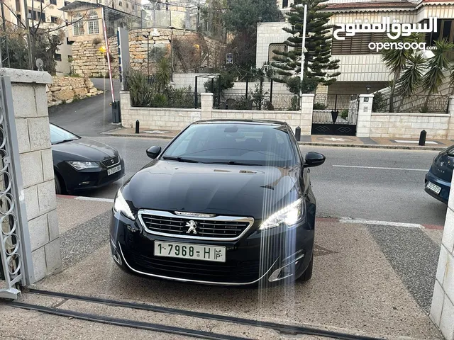 بيجو 308 بحالة ممتاز