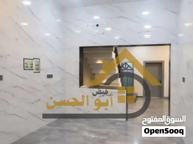 140 m2 4 Bedrooms Townhouse for Rent in Basra Other