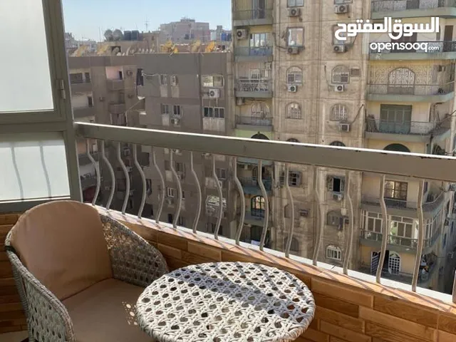 220m2 3 Bedrooms Apartments for Sale in Giza Faisal
