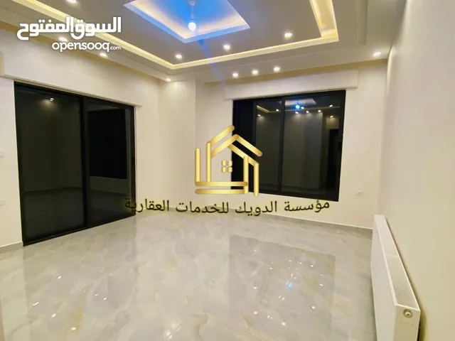 دوبلكس ثالث مع روف اعلان رقم (SL802)