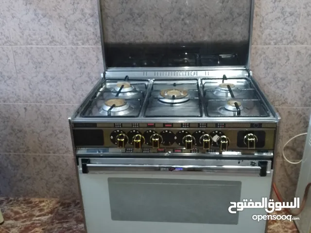 Universal Ovens in Zarqa