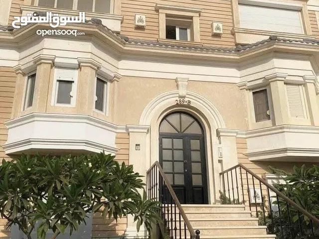 250 m2 3 Bedrooms Apartments for Sale in Cairo Fifth Settlement