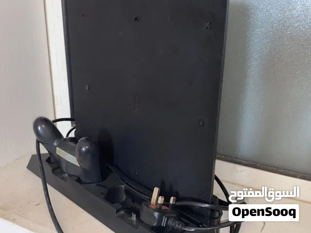 للبيع PS4 Pro نظيف مره