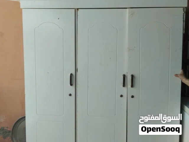 دولاب ملابس