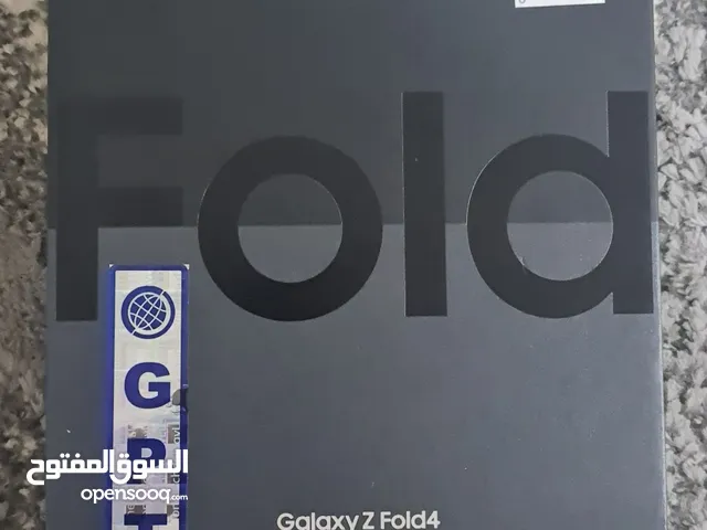 Samsung Galaxy Z Flip 4 256 GB in Al Batinah