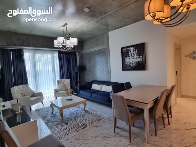 شقة فندقيه 6 نجوم في ارقي مجمع في شيشلي عشرة دقائق من تقسيم