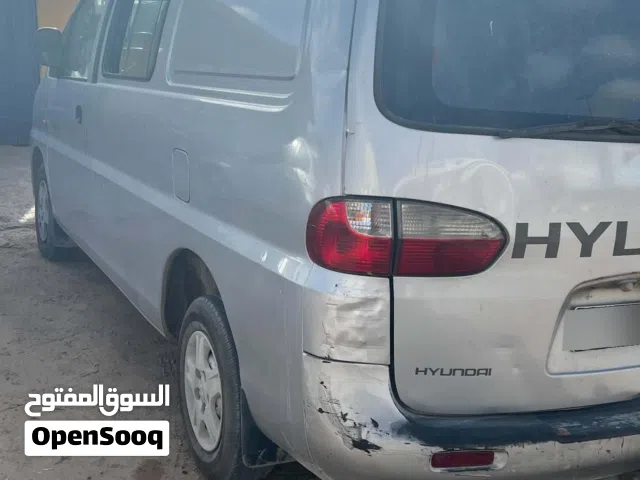 2003 هيونداي H1 Standard