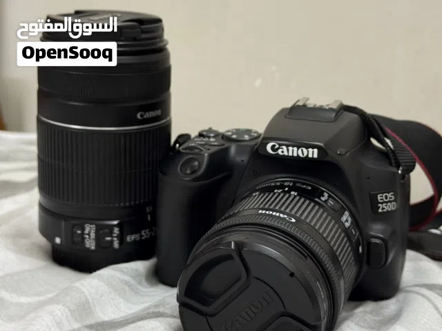 كانون 250D مع عدستين