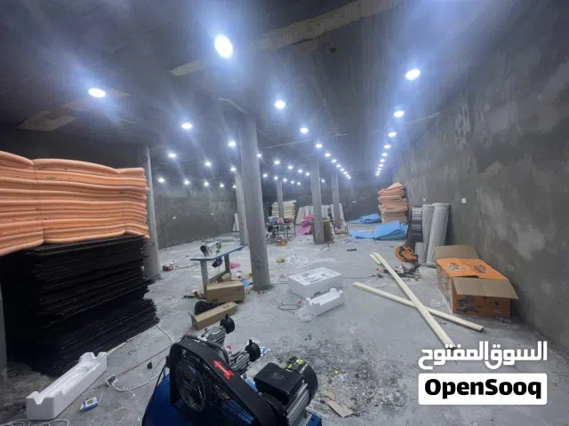 مخزن ارضي وثلاث شقق كاملات وقف شيعي