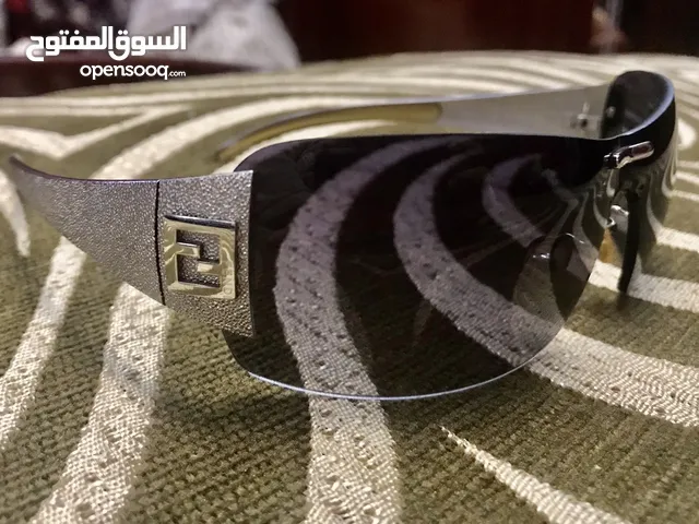 نظارة ماركة FENDI الايطالية اوريجنال للبيع وارد السعودية لم تستعمل